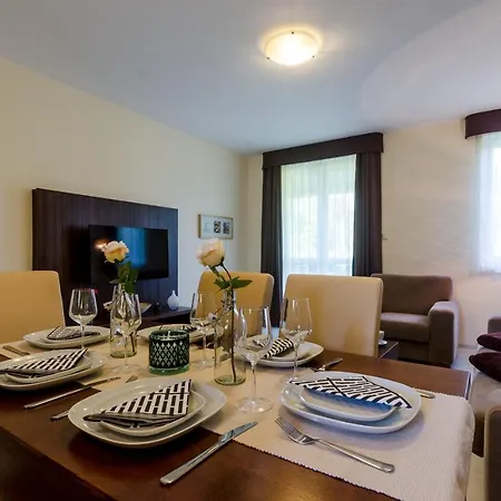 Apartment Club Birdland Luxusapartman Buk