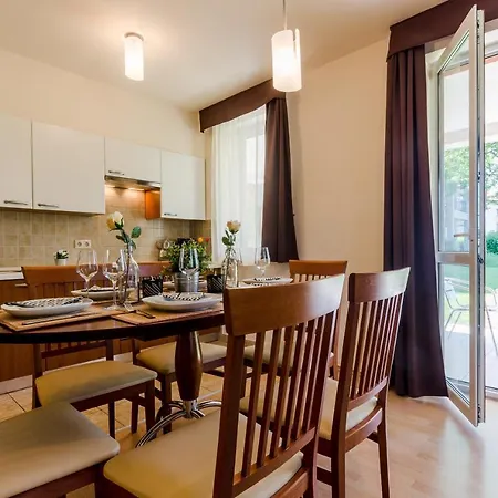 Apartment Club Birdland Luxusapartman Buk